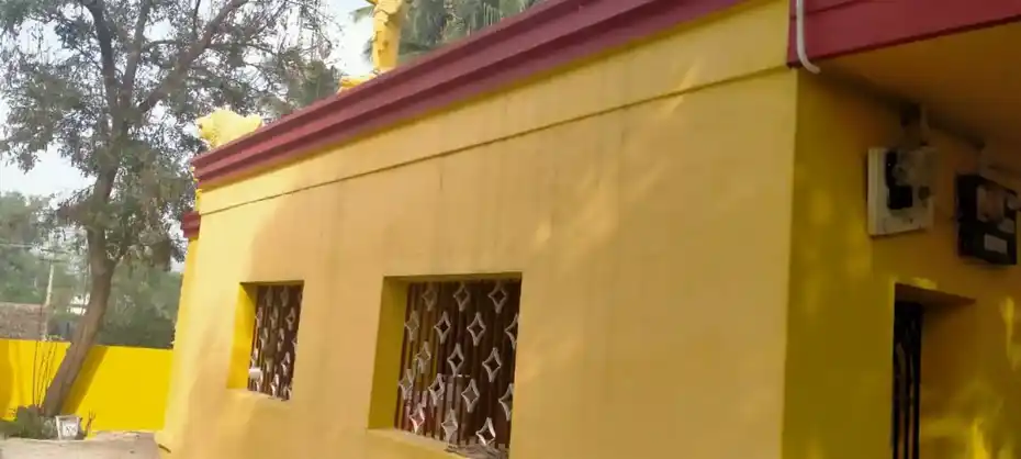 Arulmigu Pidariyamman Temple, Sempalli - 632601 அருள்மிகு பிடாரியம்மன் திருக் கோயில், சேம்பல்லி - 632601, Vellore - Ancient Temple Architecture and History Image 3