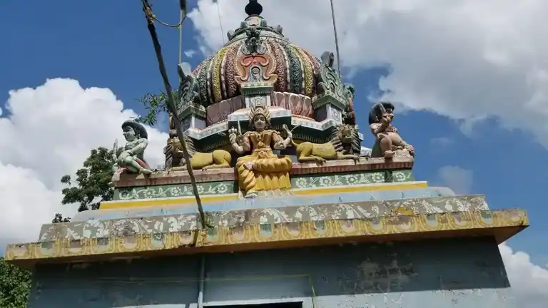 Arulmigu Pidariyamman Temple, Subburayapatti - 621305 அருள்மிகு பிடாரியம்மன் திருக்கோவில், கலிங்கப்பட்டி, சுப்புராயப்பட்டி - 621305, Thiruchirappalli - Ancient Temple Architecture and History Image 6