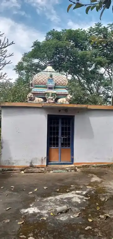 Arulmigu Pidariyamman Temple, Vasallurpatti, Thinnanur Nadu - 637411 அருள்மிகு பிடாரியம்மன் திருக்கோயில், வாசலூர்பட்டி, Thinnanur Nadu - 637411, Namakkal - Ancient Temple Architecture and History Image 4