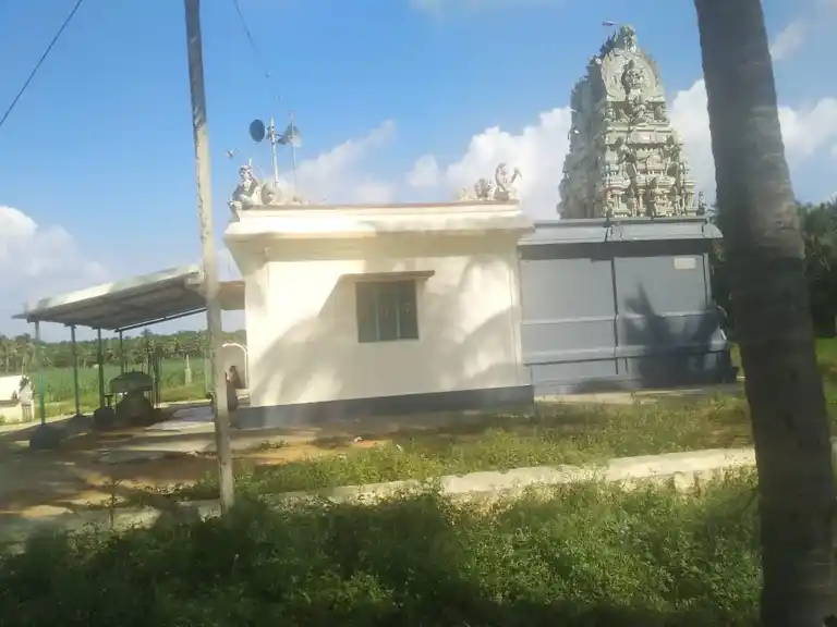 Arulmigu Pidariyamman Temple, (Veerarakiyam) Palrajapuram - 639114 அருள்மிகு பிடாரியம்மன் திருக்கோயில்,  - 639114, Karur - Ancient Temple Architecture and History Image 3
