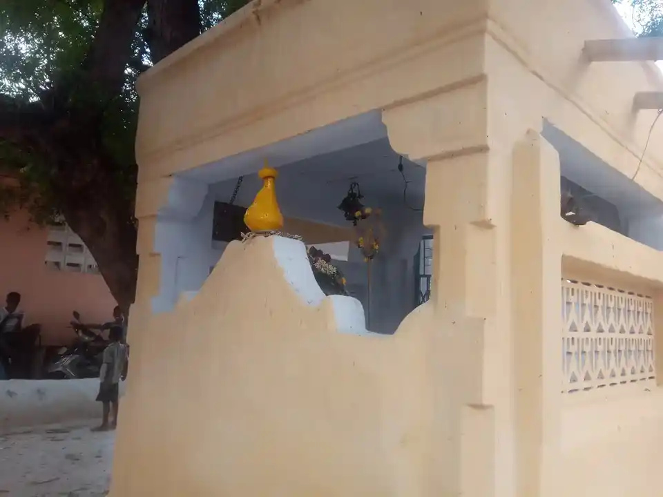 Arulmigu Pidariyamman Temple, Virathanur - 625009 பிடாரியம்மன் கோயில், Virathanur - 625009, Madurai - Ancient Temple Architecture and History Image 5