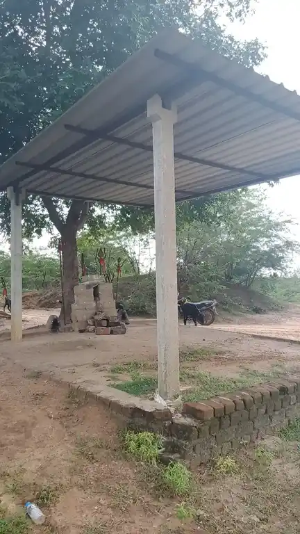 Arulmigu Pidariyar Temple, Ayirakalavan, Utkottai - 621901 Arulmigu Pidariyar Temple, Ayirakalavan, Utkottai - 621901, Ariyalur - Ancient Temple Architecture and History Image 4