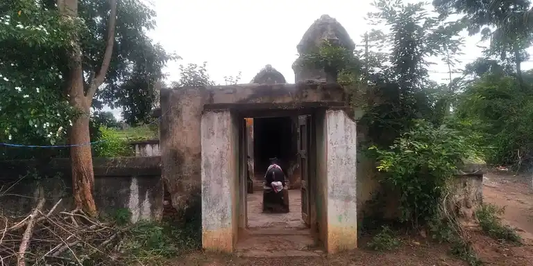 Arulmigu Pidariyar Temple, Kundaveli - 612903 அருள்மிகு பிடாரியார் திருக்கோயில், Kundaveli - 612903, Ariyalur - Ancient Temple Architecture and History Image 3