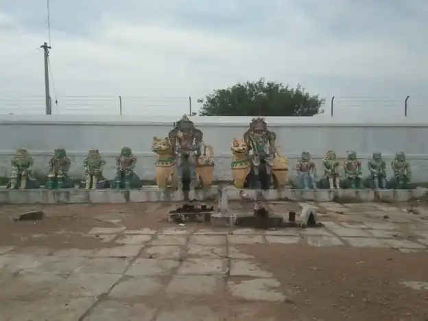 Arulmigu Pidariyar Temple, Ladapuram - 621121 அருள்மிகு பிடாரியார் திருக்கோயில், Ladapuram - 621121, Perambalur - Ancient Temple Architecture and History Image 4