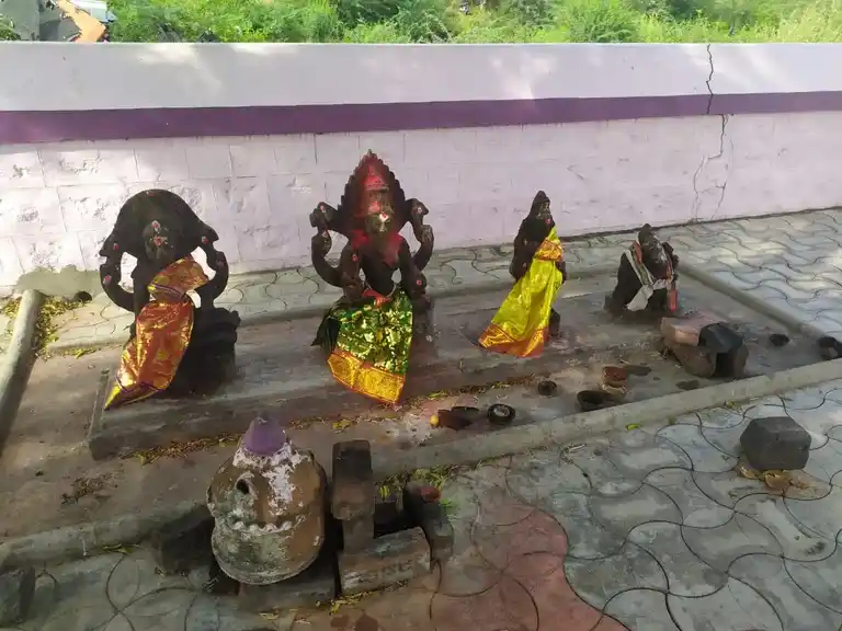 Arulmigu Pidariyar Temple, Peelvadi - 621708 Temple