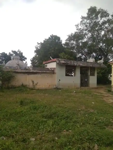 Arulmigu Pidariyar Temple, T.Valavanoor - 621111 அருள்மிகு பிடாரியார் திருக்கோயில், டி.வளவனூர் - 621111, Thiruchirappalli - Ancient Temple Architecture and History Image 4