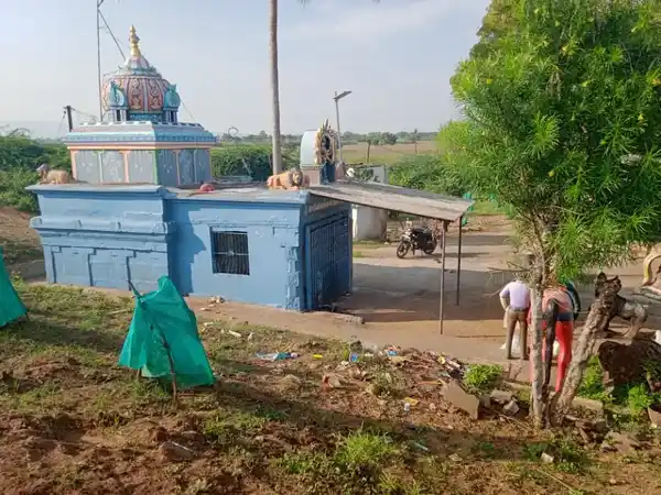 Arulmigu Pidariyar Temple, Vengalam - 621103