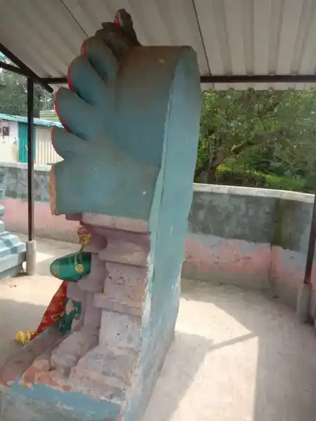 Arulmigu Pilavadiyamman Temple, Monnaiyanpettai - 605014 அருள்மிகு பிலவாடியம்மன் திருக்கோயில், Monnaiyanpettai - 605014, Viluppuram - Ancient Temple Architecture and History Image 4