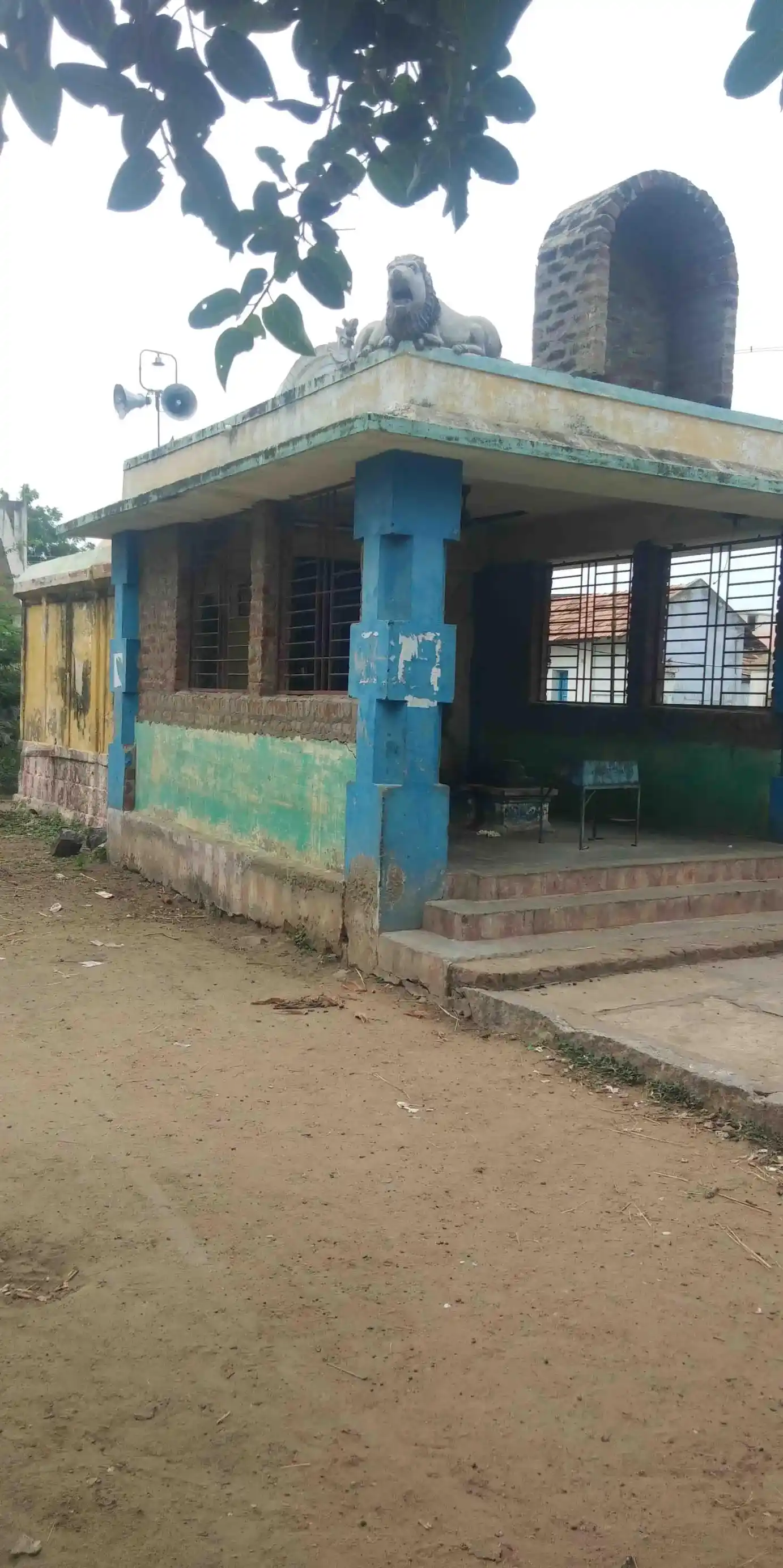 Arulmigu Pillaiyaar Veerathayi Amman Temple, Kuzhumani - 639103 Arulmigu Pillaiyaar Veerathayi Amman Temple, ஊராட்சி ஒன்றிய நடுநிலைப்பள்ளி குழுமணி, Kuzhumani - 639103, Thiruchirappalli - Ancient Temple Architecture and History Image 3