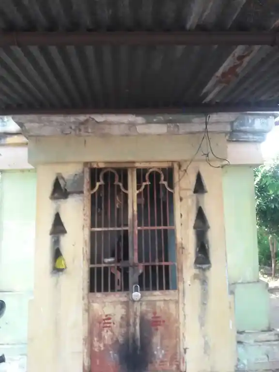 Arulmigu Pillaiyar Ayyanar Mariamman Temple, Kazhikulam - 604502 அருள்மிகு பிள்ளையார் அய்யனார் , மாரியம்மன் திருக்கோயில், Kazhikulam - 604502, Tiruvannamalai - Ancient Temple Architecture and History Image 2