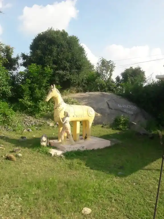Arulmigu Pillaiyar Ayyanar Mariamman Temple, Kazhikulam - 604502 அருள்மிகு பிள்ளையார் அய்யனார் , மாரியம்மன் திருக்கோயில், Kazhikulam - 604502, Tiruvannamalai - Ancient Temple Architecture and History Image 9