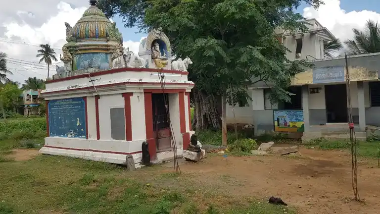 Arulmigu Pillaiyar, Durkaiamman,Vediyappan Temple, Munnurmangalam - 606704 அருள்மிகு துர்க்கையம்மன், பிள்ளையார், வேடியப்பன் திருக்கோயில், முன்னுர்மங்கலம் - 606704, Tiruvannamalai - Ancient Temple Architecture and History Image 3