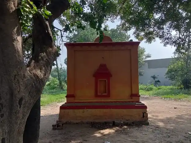 Arulmigu Pillaiyar,Grama Devathai Ellaiyammantemple, Virupatchipuram - 632002 அருள்மிகு பிள்ளையார் கிராம தேவதை எல்லையம்மன் திருக்கோயில், விருபாட்சிபுரம் - 632002, Vellore - Ancient Temple Architecture and History Image 2