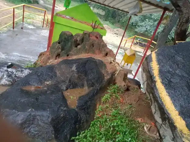 Arulmigu Pillaiyar Mariamman Temple, Malaimanjanor - 606707 அருள்மிகு பிள்ளையார் மாரியம்மன் திருக்கோயில், Malaimanjanor - 606707, Tiruvannamalai - Ancient Temple Architecture and History Image 5