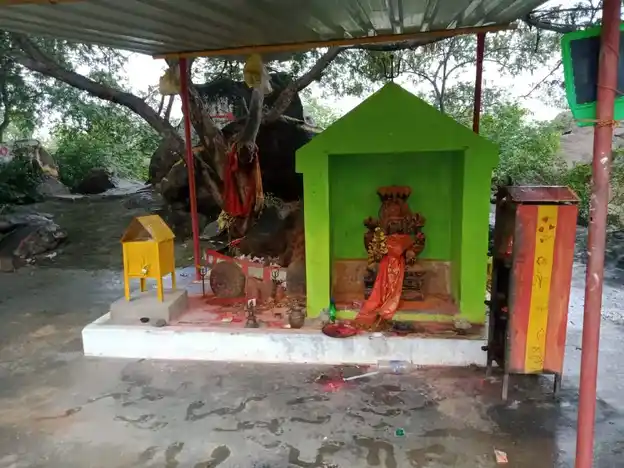 Arulmigu Pillaiyar Mariamman Temple, Malaimanjanor - 606707 அருள்மிகு பிள்ளையார் மாரியம்மன் திருக்கோயில், Malaimanjanor - 606707, Tiruvannamalai - Ancient Temple Architecture and History Image 7