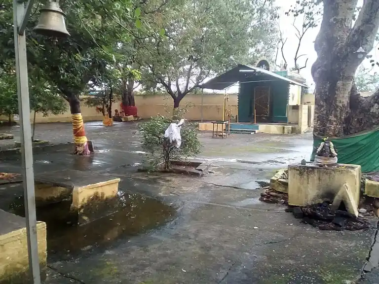 Arulmigu Pillaiyar Mariamman Temple, Thandrampattu - 606707 அருள்மிகு பிள்ளையார் மாரியம்மன் திருக்கோயில், Thandrampattu - 606707, Tiruvannamalai - Ancient Temple Architecture and History Image 2