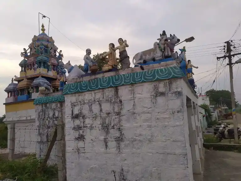 Arulmigu Pillaiyar Temple, Chinnaparavai - 621717 Arulmigu Pillaiyar Temple, Chinnaparavai - 621717, Perambalur - Ancient Temple Architecture and History Image 2