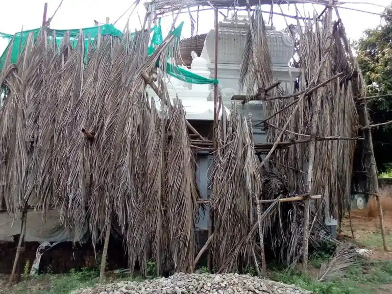 Arulmigu Pillaiyar Temple, Erukkalaakkottai - 614624 அருள்மிகு பிள்ளையார் திருக்கோயில், Erukkalaakkottai - 614624, Pudukkottai - Ancient Temple Architecture and History Image 2