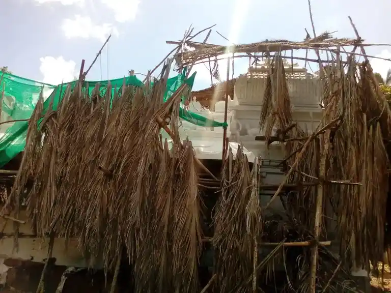 Arulmigu Pillaiyar Temple, Erukkalaakkottai - 614624 அருள்மிகு பிள்ளையார் திருக்கோயில், Erukkalaakkottai - 614624, Pudukkottai - Ancient Temple Architecture and History Image 3