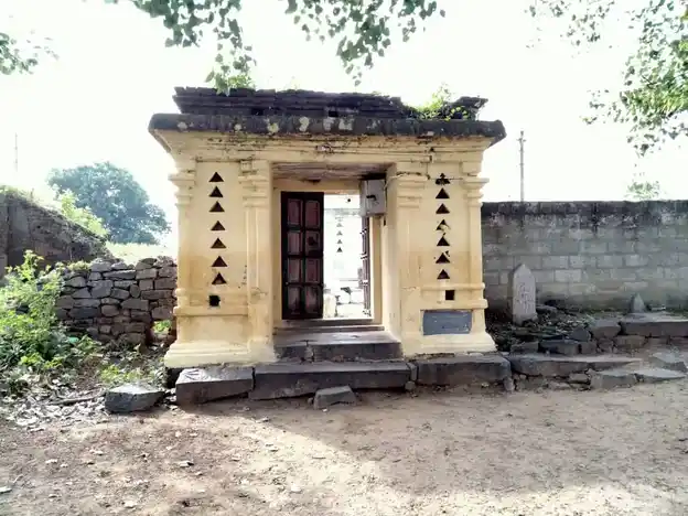 Arulmigu Pillaiyar Temple, Main Road, Paliyapatu - 606701 அருள்மிகு பிள்ளையார் திருக்கோயில், Main Road, பாலியப்பட்டு - 606701, Tiruvannamalai - Ancient Temple Architecture and History Image 5