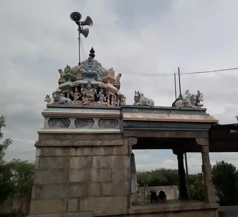 Arulmigu Pillaiyar Temple, Navalurkuttappattu, Navalurkuttappattu - 620009 அருள்மிகு பிள்ளையார் திருக்கோயில், Navalurkuttappattu, Navalurkuttappattu - 620009, Thiruchirappalli - Ancient Temple Architecture and History Image 3