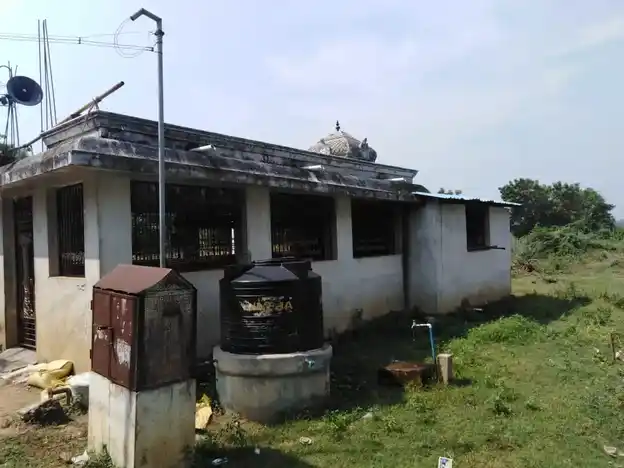 Arulmigu Pillaiyar Temple, Padagacheri - 609805 அருள்மிகு பிள்ளையார் திருக்கோயில், Kuthalam - 609805, Mayiladuthurai - Ancient Temple Architecture and History Image 5