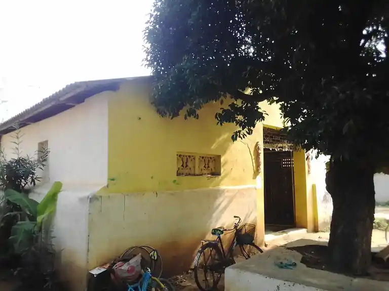 Arulmigu Pillaiyar Temple, Poovarasakudi, Alangudi Taluk - 622301 அருள்மிகு பிள்ளையார் திருக்கோயில், பூவரசக்குடி, ஆலங்குடி வட்டம் - 622301, Pudukkottai - Ancient Temple Architecture and History Image 2