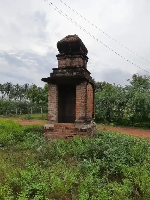 Arulmigu Pillaiyar Temple, Rubanarayananallur - 606104