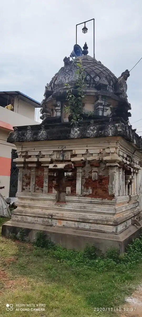 Arulmigu Pillaiyar Temple, Thiruloki - 609804 Arulmigu Pillaiyar Temple, Thiruloki - 609804, Thanjavur - Ancient Temple Architecture and History Image 6