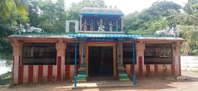 Arulmigu Pillaiyar Temple, Vadugakudi - 609503 அருள்மிகு பி¨ள்ளையார் திருக்கோயில், Vadugakudi - 609503, Thiruvarur - Ancient Temple Architecture and History Image 3