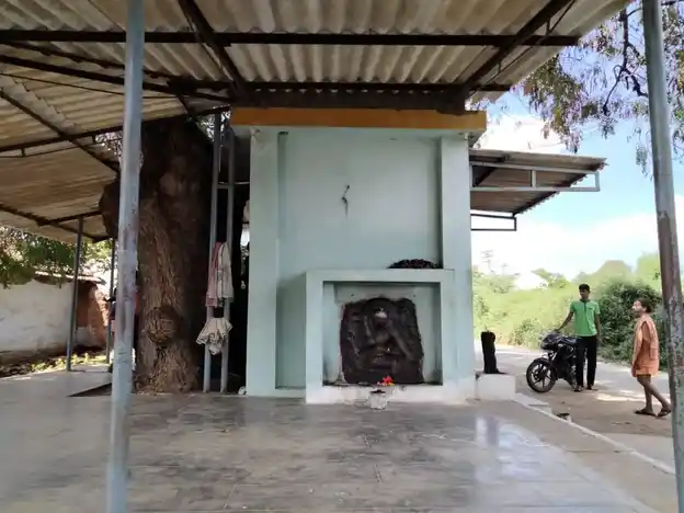 Arulmigu Pillaiyar Temple, Vellaraveli - 641654 அருள்மிகு பிள்ளையார் திருக்கோயில், Vellaraveli - 641654, Tiruppur - Ancient Temple Architecture and History Image 4