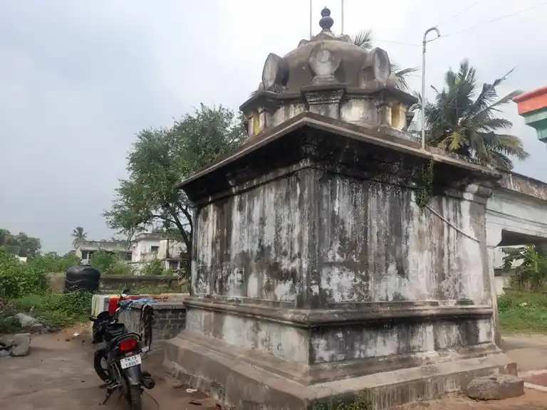 Arulmigu Pillaiyar Vagaiyara Temple, Pidarippattu - 605651 அருள்மிகு பிள்ளையார் வகையறா திருக்கோயில், Pidarippattu - 605651, Viluppuram - Ancient Temple Architecture and History Image 3