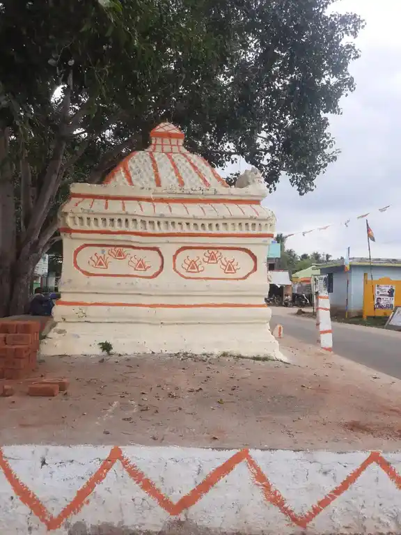 Arulmigu Pillalyar Temple, Kelavalli - 635202 அருள்மிகு பிள்ளையார் திருக்கோயில், Kelavalli - 635202, Dharmapuri - Ancient Temple Architecture and History Image 2