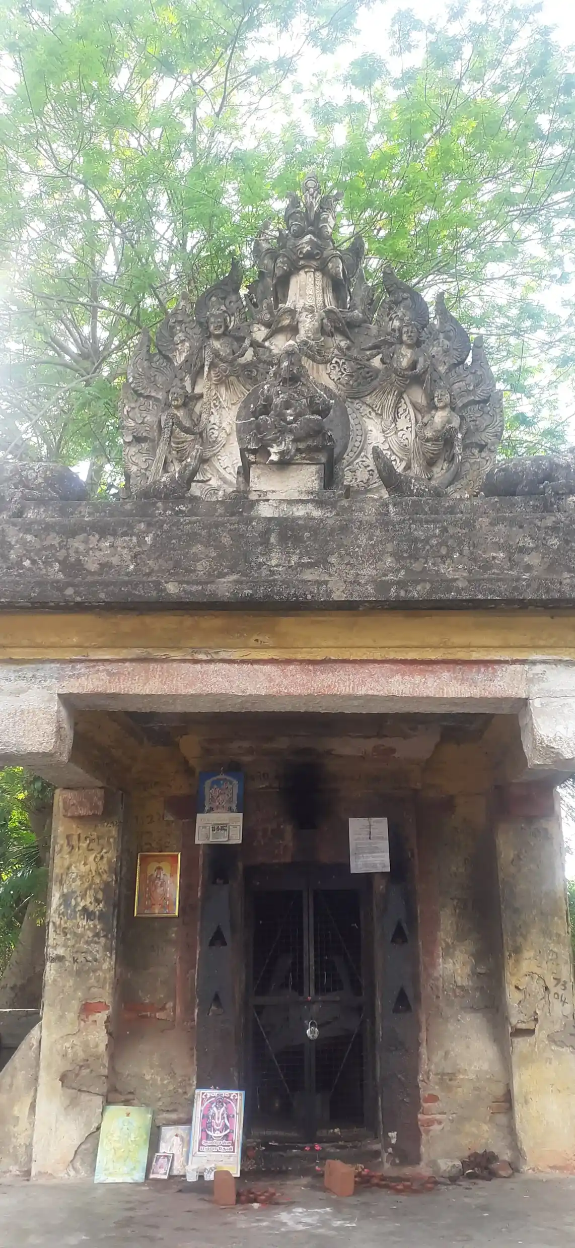 Arulmigu Pillayar Temple, Alangudi - 612801 அருள்மிகு சொர்ணகர்ஷண பிள்ளையார் திருக்கோயில், Alangudi - 612801, Thiruvarur - Ancient Temple Architecture and History Image 3