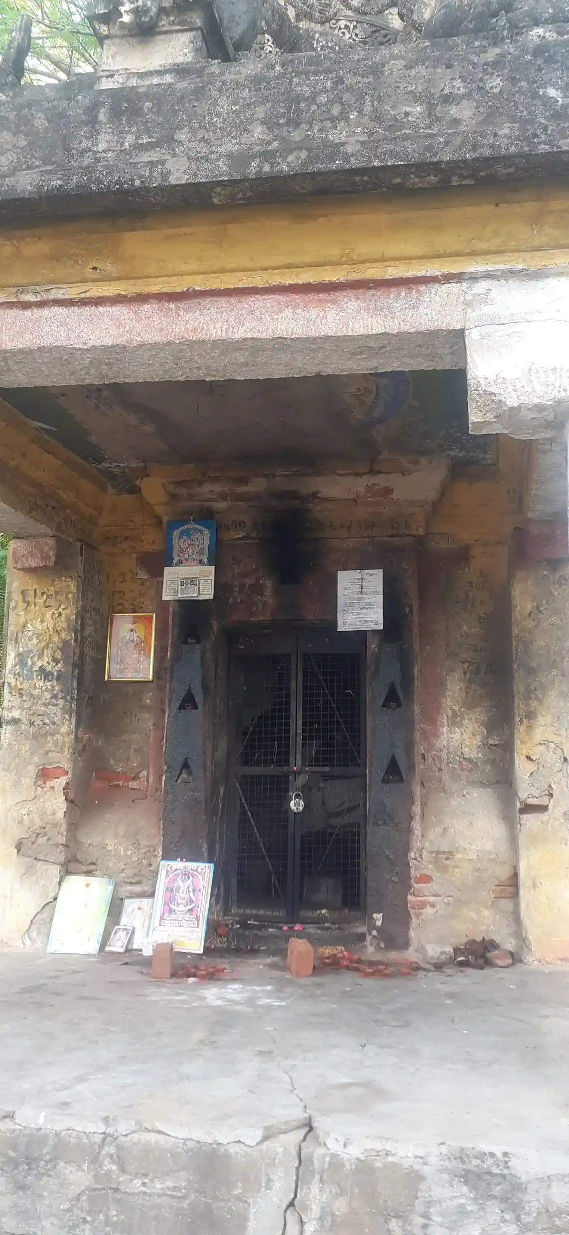 Arulmigu Pillayar Temple, Alangudi - 612801 அருள்மிகு சொர்ணகர்ஷண பிள்ளையார் திருக்கோயில், Alangudi - 612801, Thiruvarur - Ancient Temple Architecture and History Image 5