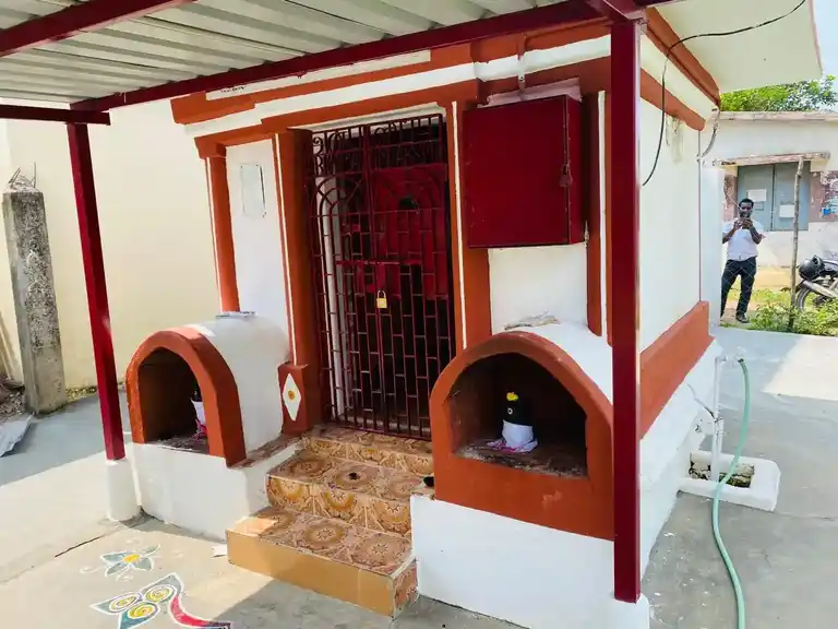 Arulmigu Pillayar Temple, Centre Of The Village, Anuppampattu - 601203 Arulmigu Pillayar Temple, Centre Of The Village, Anuppampattu - 601203, Tiruvallur - Ancient Temple Architecture and History Image 5