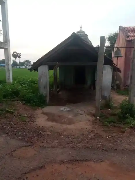 Arulmigu Pillayar Temple, Ilankunram - 623407 அருள்மிகு பிள்ளையார் திருக்கோயில், Ilankunram - 623407, Ramanathapuram - Ancient Temple Architecture and History Image 2