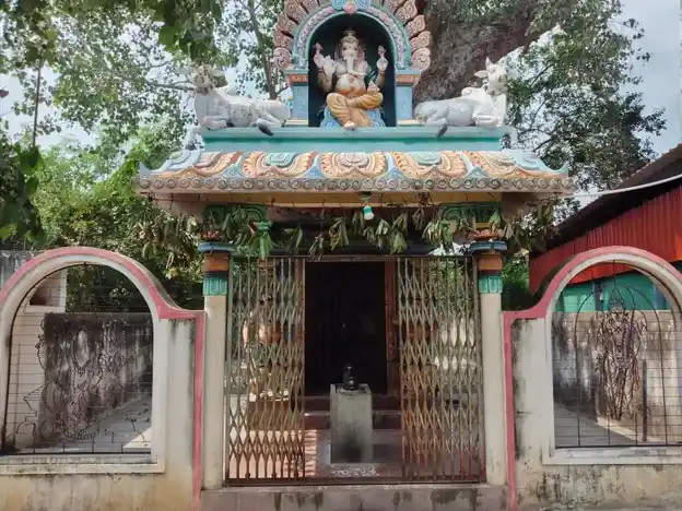 Arulmigu Pillayar Temple, Katthari Kuppam - 632405 அருள்மிகு பிள்ளையார் திருக்கோயில், கத்தாரிகுப்பம் - 632405, Ranipet - Ancient Temple Architecture and History Image 4