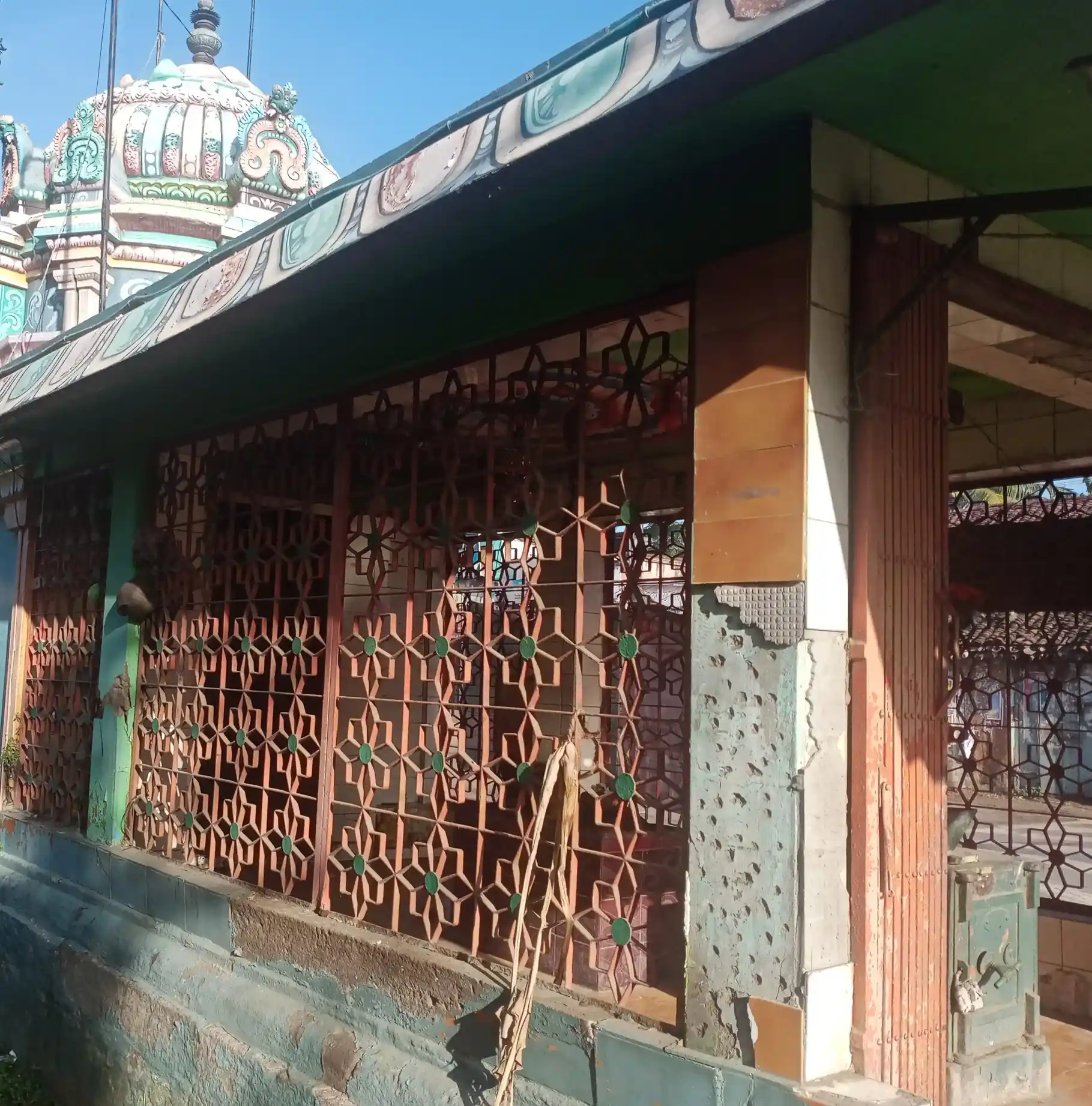 Arulmigu Pillayar Temple, Vaduvur - 614019