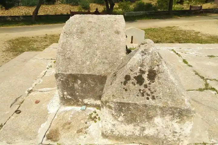 Arulmigu Pilliyaar Temple, Nimithampatti - 639001 அருள்மிகு பிள்ளையார் திருக்கோயில், Nimithampatti - 639001, Karur - Ancient Temple Architecture and History Image 7