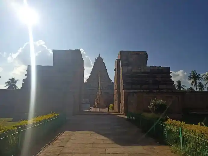 Arulmigu Piragatheswarar Temple, Gangaikondacholapuram - 612901