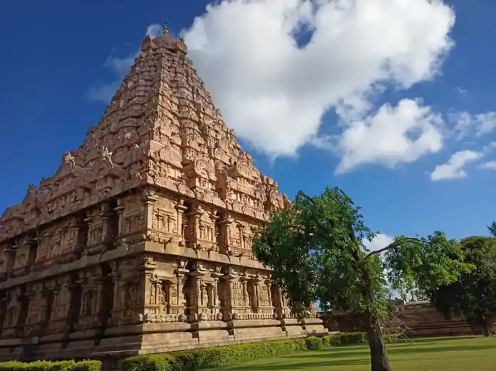 Arulmigu Piragatheswarar Temple, Gangaikondacholapuram - 612901 அருள்மிகு பிரகதீஸ்வரர் திருக்கோயில், கங்கைகொண்டசோழபுரம் - 612901, Ariyalur - Ancient Temple Architecture and History Image 2