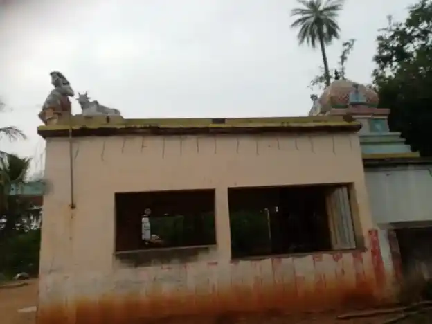 Arulmigu Piraman Ayyanar Temple, Vaitthur - 622303 அருள்மிகு பிரமன் அய்யனார் திருக்கோயில், வைத்தூர் - 622303, Pudukkottai - Ancient Temple Architecture and History Image 3