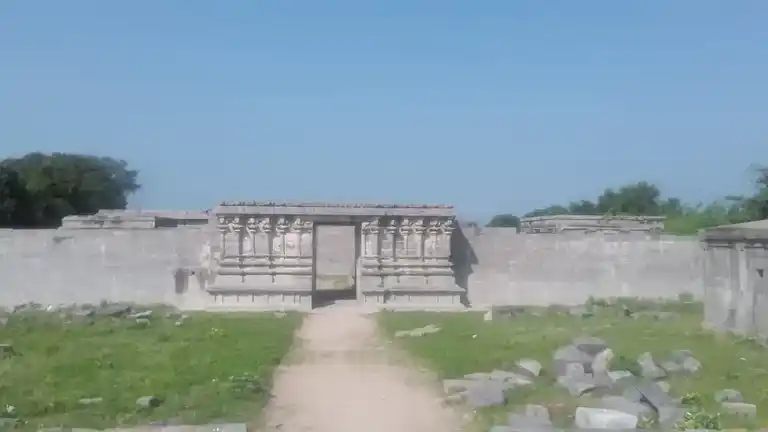 Arulmigu Pirammapurieswarar Temple, Brammadesam - 605652 அருள்மிகு பிரம்மபுரீஸ்வரர் திருக்கோயில், பிரம்மதேசம் - 605652, Viluppuram - Ancient Temple Architecture and History Image 3