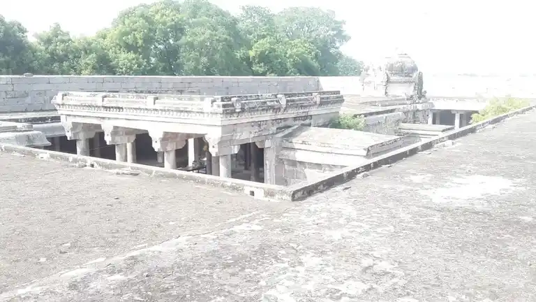 Arulmigu Pirammapurieswarar Temple, Brammadesam - 605652 அருள்மிகு பிரம்மபுரீஸ்வரர் திருக்கோயில், பிரம்மதேசம் - 605652, Viluppuram - Ancient Temple Architecture and History Image 9