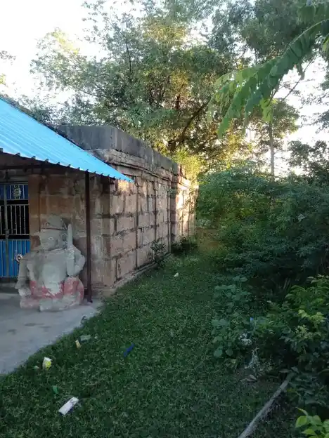 Arulmigu Pirammar Temple, Peraiyur, Thirumayam Taluk - 622422 அருள்மிகு பிரம்மர் திருக்கோயில், பேரையூர், திருமயம் வட்டம் - 622422, Pudukkottai - Ancient Temple Architecture and History Image 3