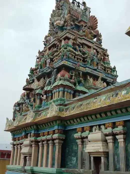Arulmigu Pirasanna Venkatramana Perumal Temple, Riverbed, Neeppatthurai - 606703 அருள்மிகு பிரசன்னவெங்கட்ரமண பெருமாள் திருக்கோயில், ஆற்றுப்படுகை, நீப்பாத்துறை - 606703, Tiruvannamalai - Ancient Temple Architecture and History Image 2