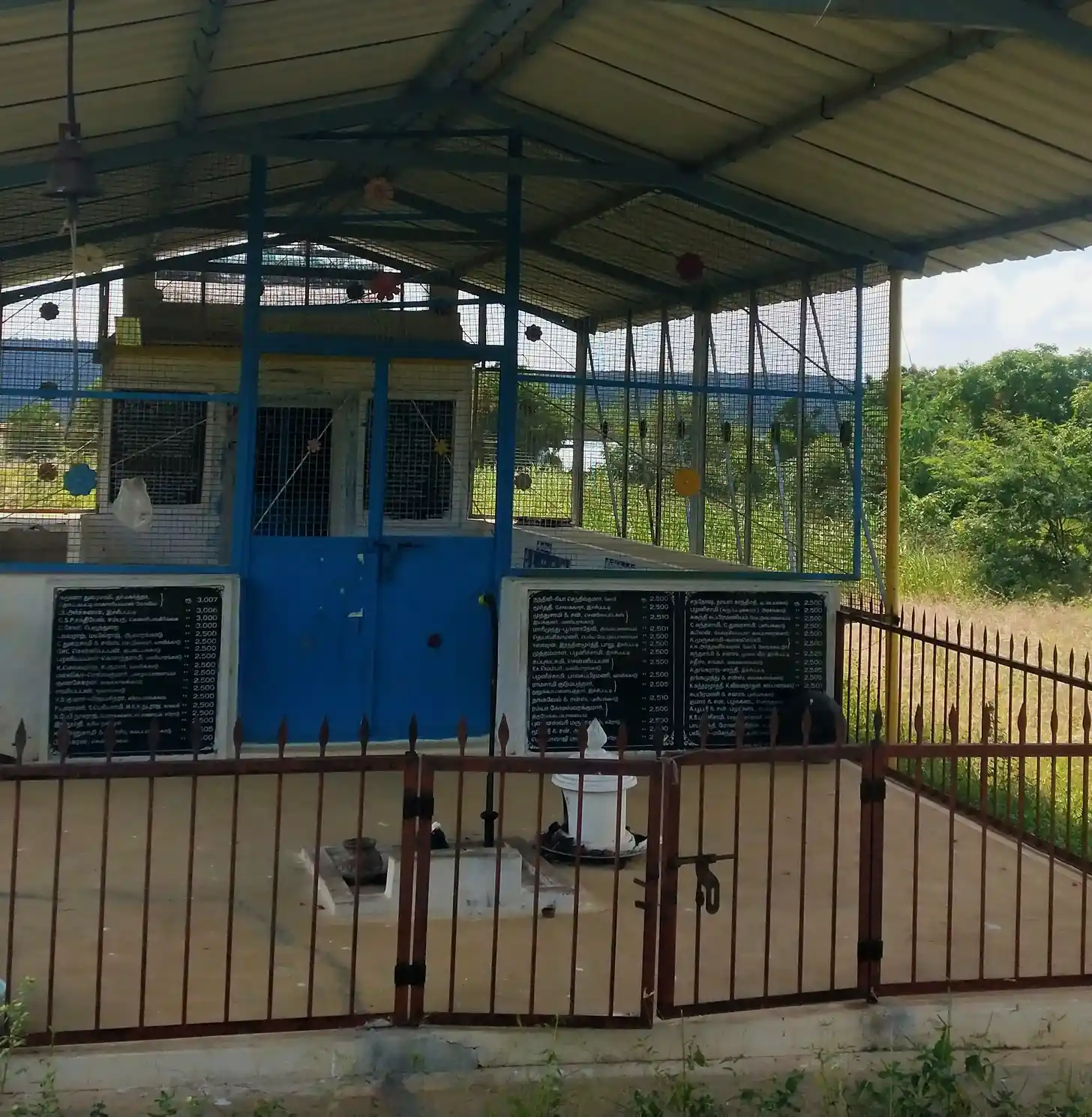 Arulmigu Pirattiamman Temple, Echipalayam, Echipalayam - 638051 அருள்மிகு பிராட்டியம்மன் திருக்கோயில், Echipalayam, இச்சிபாளையம் - 638051, Erode - Ancient Temple Architecture and History Image 2