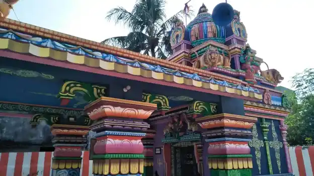 Arulmigu Piravampigai Amman Temple, Kolunthurai - 623525 அருள்மிகு. பிரவாம்பிகை அம்மன் திருக்கோயில், Kolunthurai - 623525, Ramanathapuram - Ancient Temple Architecture and History Image 2