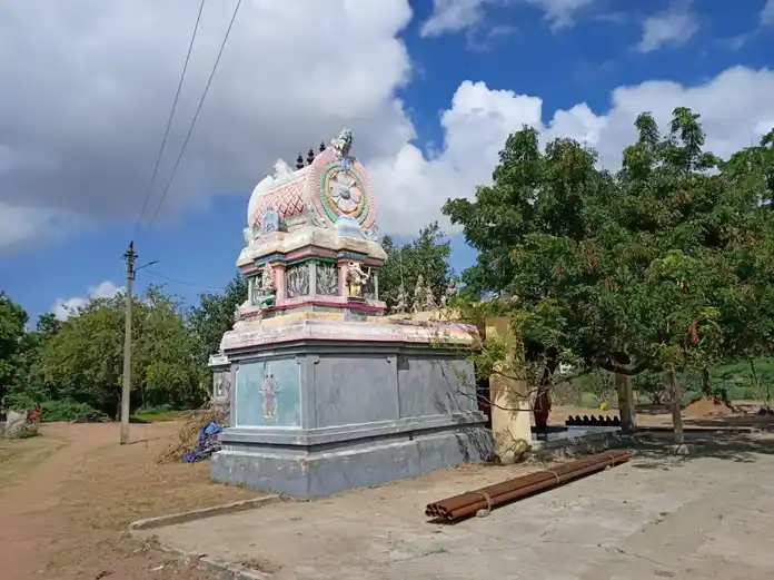 Arulmigu Pitariyamman Temple, Melachengamedu - 621805 அருள்மிகு பிடாரியம்மன் திருக்கோயில், Melachengamedu - 621805, Ariyalur - Ancient Temple Architecture and History Image 4